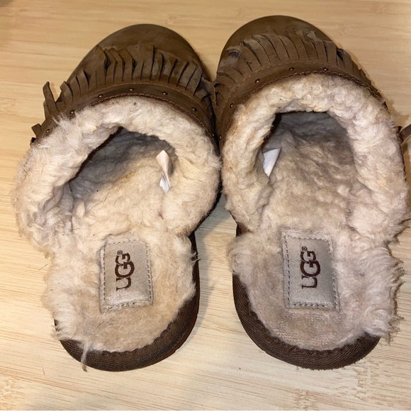 UGG Amarina Fringe Nubuck Suede Wool Slippers Shoes Women’s Size 7 - Picture 4 of 14